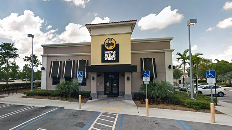 The Coral Springs Coconut Creek Regional Chamber of Commerce Hosts Buffalo Wild Wings Luncheon