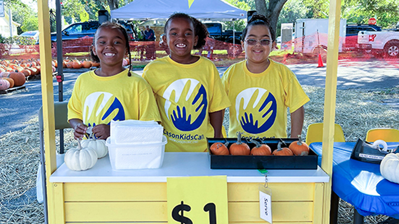 Church Group Amplifies Spirit of Giving with Donations to Coconut Creek Nonprofit