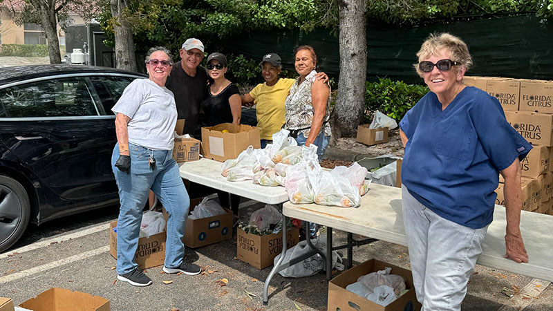 Volunteers at the Chabad Coral Springs Food Distribution event. {Ian Kramer}